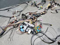 Chicote Caixa Fusiveis Carroceria Painel Clio 1.0 16v 2002