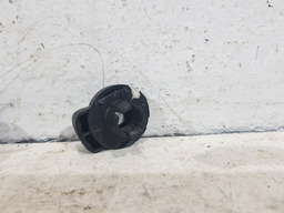 GUIA APOIO CABEÇA BANCO ESQUERDO RENAULT KANGOO 2010