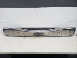 ACABAMENTO CROMANDO PORTA MALAS PEUGEOT 406 SW 2001