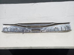 ACABAMENTO CROMANDO PORTA MALAS PEUGEOT 406 SW 2001