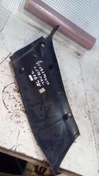 MOLDURA COLUNA LATERAL ESQUERDA TRASEIRO PEUGEOT 206 SW