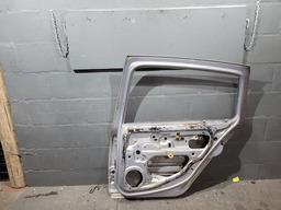 PORTA TRASEIRA DIREITA CLIO 2000 2001 A 2012