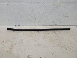 BORRACHA PINGADEIRA TRASEIRA DIREITA CITROEN C3 2009