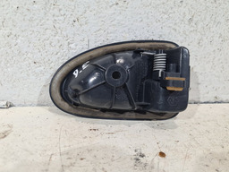 MAÇANETA INTERNA DIANTEIRA ESQUERDA RENAULT CLIO 2007