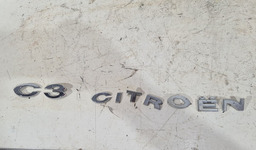 Emblema Nome Letreiro Tampa Porta Mala Citroen C3 2009