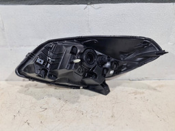 FAROL DIREITO RENAULT SANDERO 2008 2011 MÁSCARA NEGRA