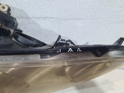 FAROL DIANTEIRO ESQUERDO PEUGEOT 307 2007 COM DETALHE