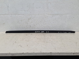 PESTANA INTERNA PORTA DIANTEIRA DIREITA XSARA PICASSO 2011