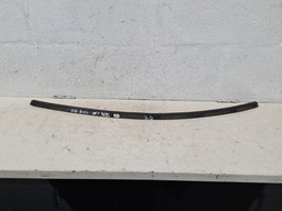 ACABAMENTO INFERIOR PORTA DIANTEIRA DIREITA XSARA PICASSO