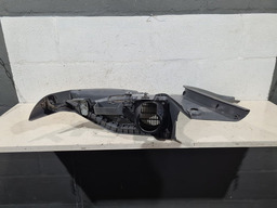 ACABAMENTO COLUNA TRASEIRA ESQUERDA RENAULT CLIO 1999