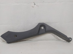 ACABAMENTO COLUNA TRASEIRA DIREITA RENAULT CLIO 1999