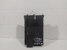 CAIXA BATERIA CITROEN C4 HATCH COM DETALHE