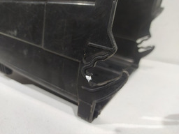 CAIXA BATERIA CITROEN C4 HATCH COM DETALHE