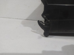 CAIXA BATERIA CITROEN C4 HATCH COM DETALHE