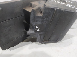 CAIXA FUSIVEL CITROEN C4 HATCH COM DETALHE