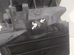 CAIXA FUSIVEL CITROEN C4 HATCH COM DETALHE