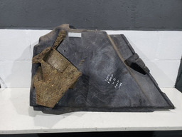 ACABAMENTO CARPETE DIREITO PORTA MALAS CITROEN XSARA VTS