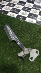 DOBRADIÇA DO CAPÔ PICASSO 2004 LADO DIREITO