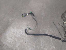 CHICOTE TAMPA PORTA MALAS PEUGEOT 206 SW 2007