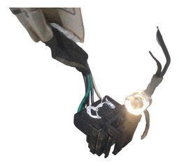 CHICOTE LANTERNA TRASEIRA LADO DIREITO DO RENAULT KANGOO