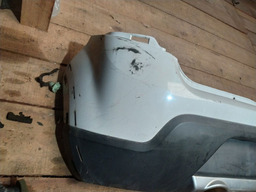 PARA CHOQUE TRASEIRO SANDERO 2009 A 2014 STEPWAY DETALHE