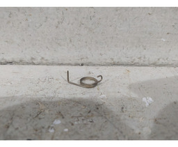 MAÇANETA PORTA LUVA DIREITA PEUGEOT 106 1999