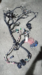 CHICOTE PORTA CAIXA FUSÍVEIS PAINEL INSTR RÁDIO FLUENCE 2015