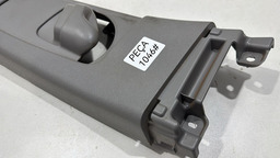 ACABAMENTO COLUNA ESQUERDA TOYOTA YARIS 2023 Á 2024