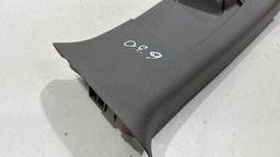 ACABAMENTO COLUNA ESQUERDA TOYOTA YARIS 2023 Á 2024