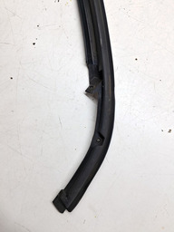 GUARNIÇÃO PORTA DIANTEIRA DIREITA CAPTIVA 2008 A 2017