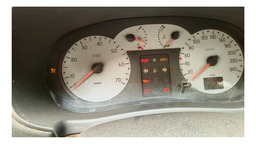 RENAULT CLIO 2003/2003 GASOLINA 1.6 16V KM 200200 PARA PEÇAS