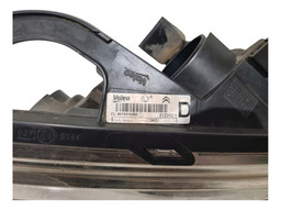 FAROL DIANTEIRO DIREITO CITROEN C3 2016 COM DETALHES