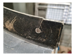 SPOILER LATERAL ESQUERDA PEUGEOT 2008 2019 COM DETALHE