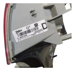 LANTERNA TRASEIRA DIREITA PEUGEOT 2008 2015 A 2022 (CANTO)