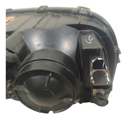 FAROL DIANTEIRO ESQUERDO COM DETALHE RENAULT KWID 2022 2024