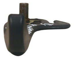 TRAVA BANCO TRASEIRO DIREITO  RENAULT SANDERO 2014