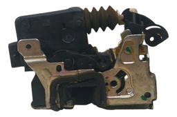 FECHADURA PORTA TRASEIRA DIREITA  RENAULT SANDERO 2014