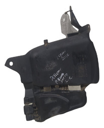 DEFLETOR PARA BARRO ESQUERDO RENAULT LOGAN 2012