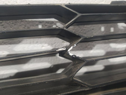 GRADE RADIADOR PARA CHOQUE CITROEN C3 AIRCROSS COM DETALHES