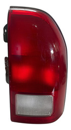 Lanterna Traseira Direita Suzuki Vitara  2001/2002/2003 Direito/passageiro