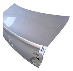 TAMPA TRASEIRA PEUGEOT 408 2011 A 2013 COM LOGO