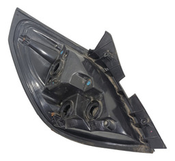 LANTERNA TRASEIRA LD GM CAPTIVA 2009 USADA