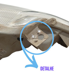 FAROL ESQUERDO TOYOTA ETIOS 2013 USADO COM DETALHES