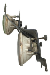 FAROL DIREITO MITSUBISHI TR4 2009 USADO
