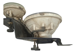 FAROL DIREITO MITSUBISHI TR4 2009 USADO