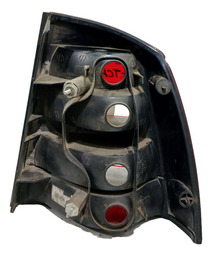 LANTERNA TRASEIRA LE GM ASTRA SEDAN 2003 USADA C/DETALHE