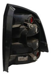 LANTERNA TRASEIRA LE GM ASTRA SEDAN 2003 USADA C/DETALHE