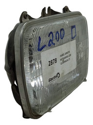 FAROL DIREITO MITSUBISHI L200 QUADRADA USADA