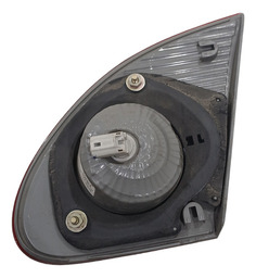 LANTERNA TRASEIRA LE TAMPA TOYOTA COROLLA 2001 USADA