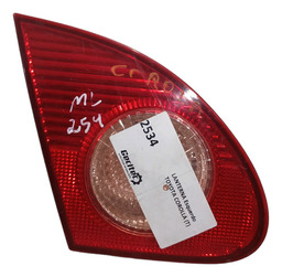 Lanterna Traseira Le Tampa Toyota Corolla 2001 Usada